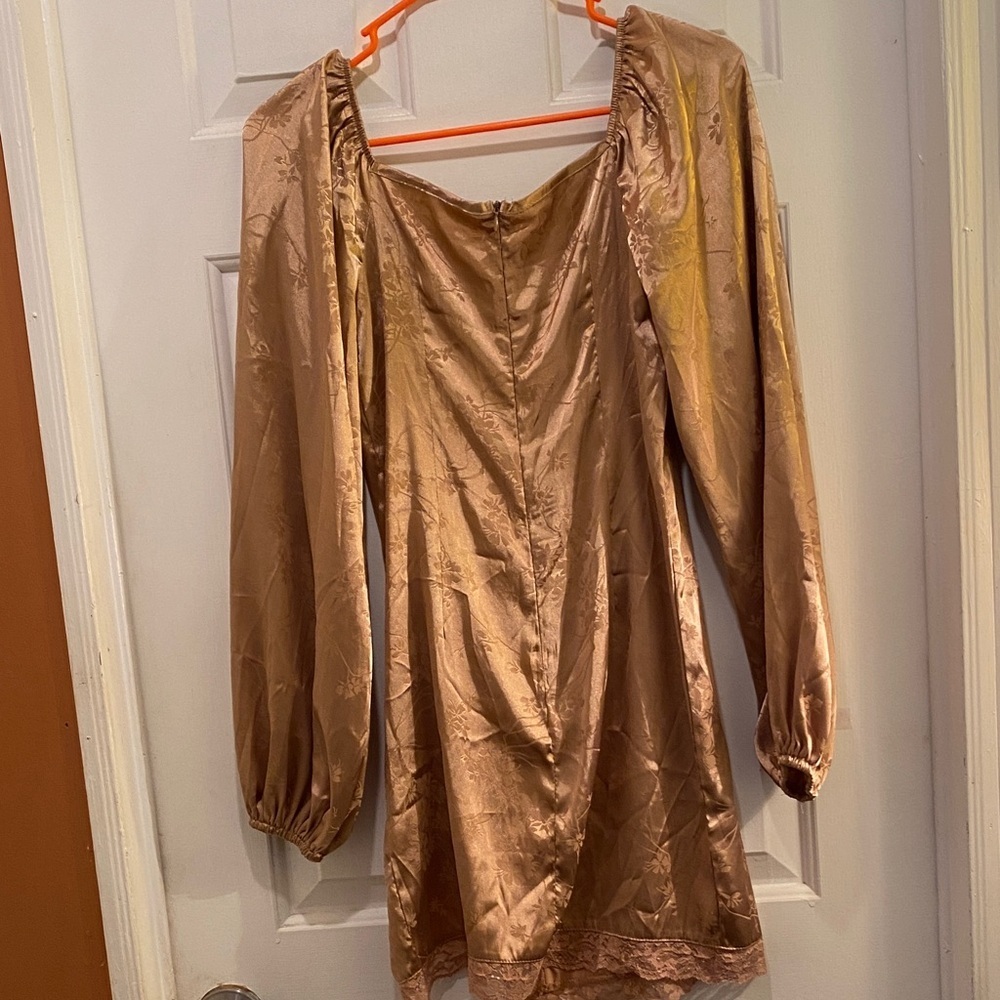 ❤️SHEIN Satin Brown Blouse with Lace Detail - Picture 7 of 8